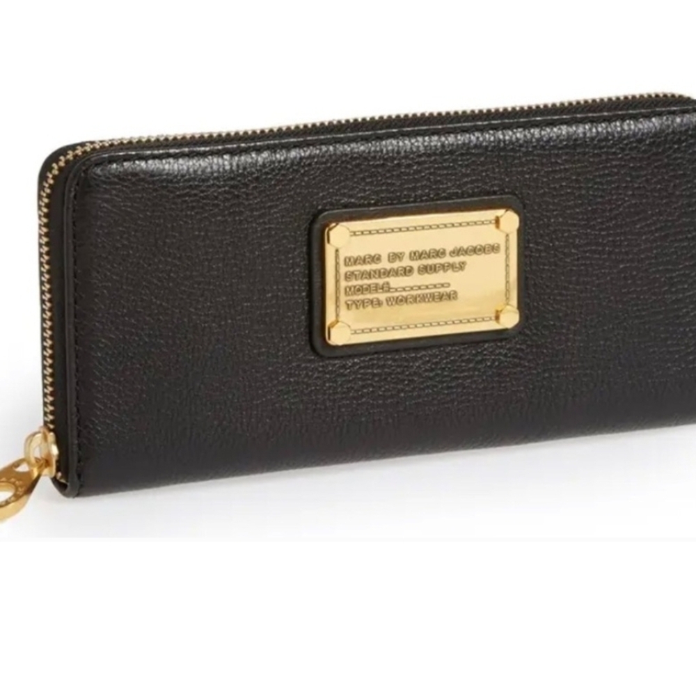 Marc Jacobs Black and Gold Continental Wallet